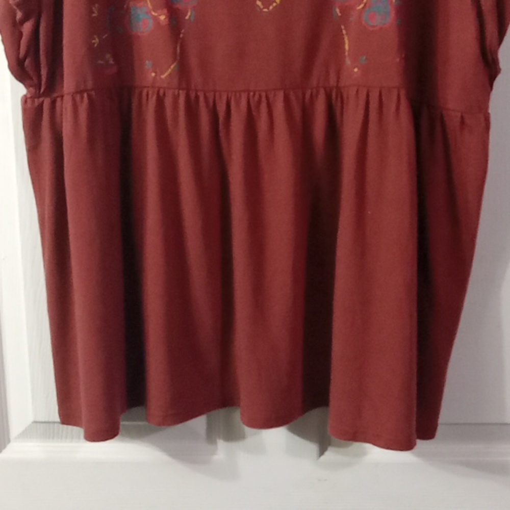 Women's top by amarillis - Picture 5 of 8